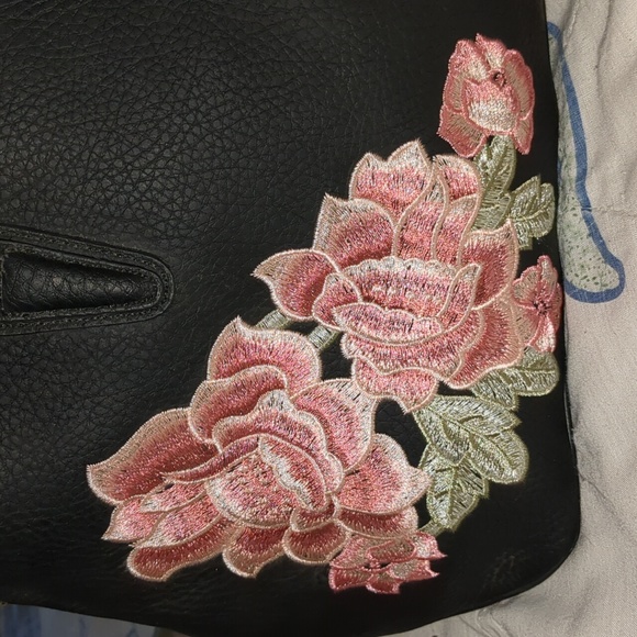 Imoshion black purse with floral design - Picture 2 of 7